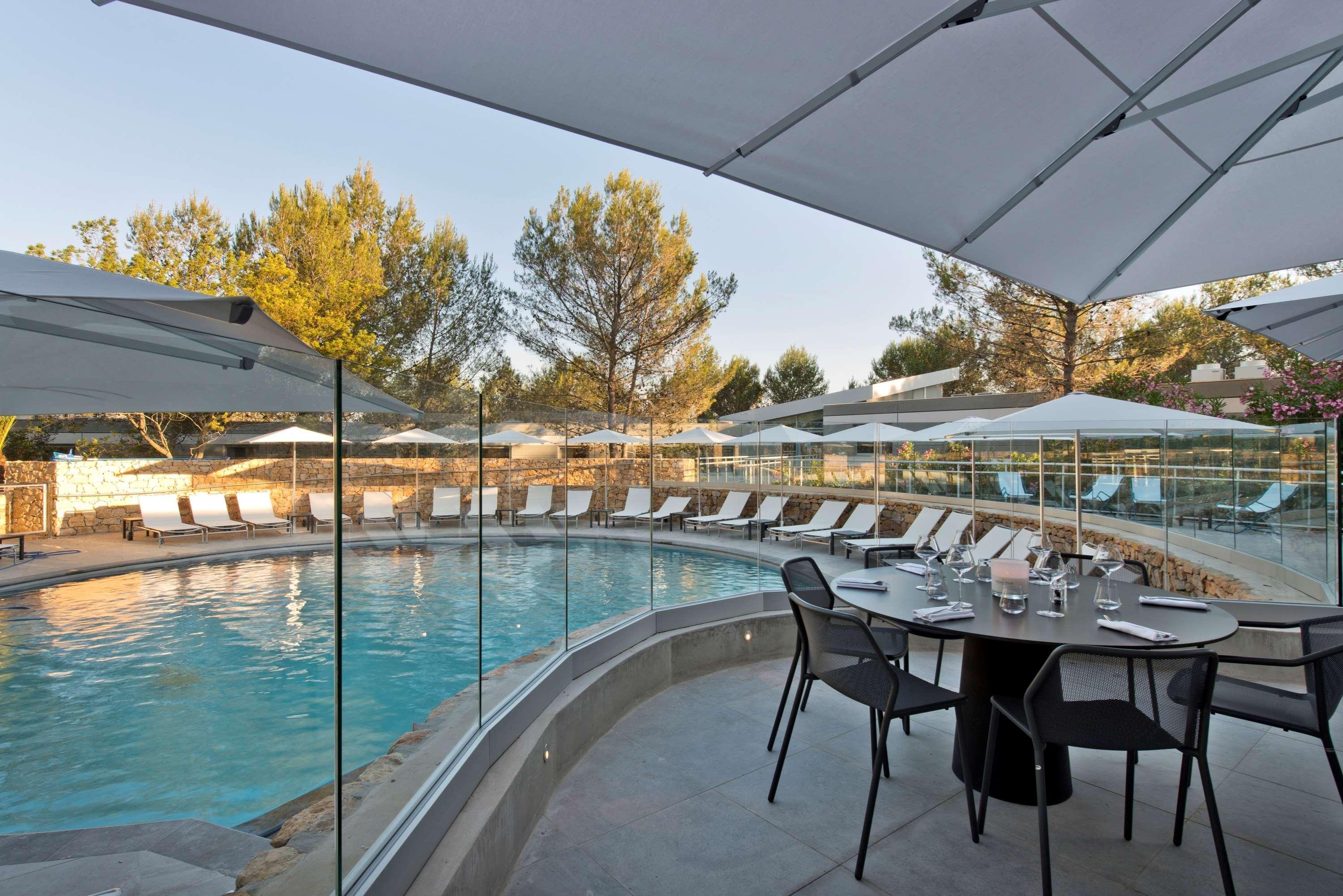 Golden Tulip Sophia Antipolis - Hotel & Spa Вальбонн Екстер'єр фото