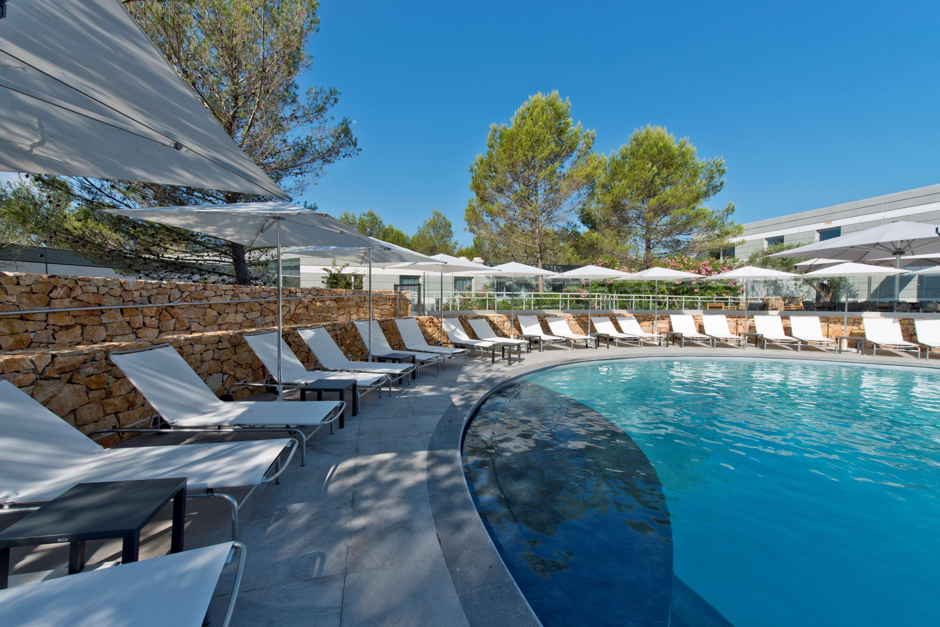 Golden Tulip Sophia Antipolis - Hotel & Spa Вальбонн Екстер'єр фото