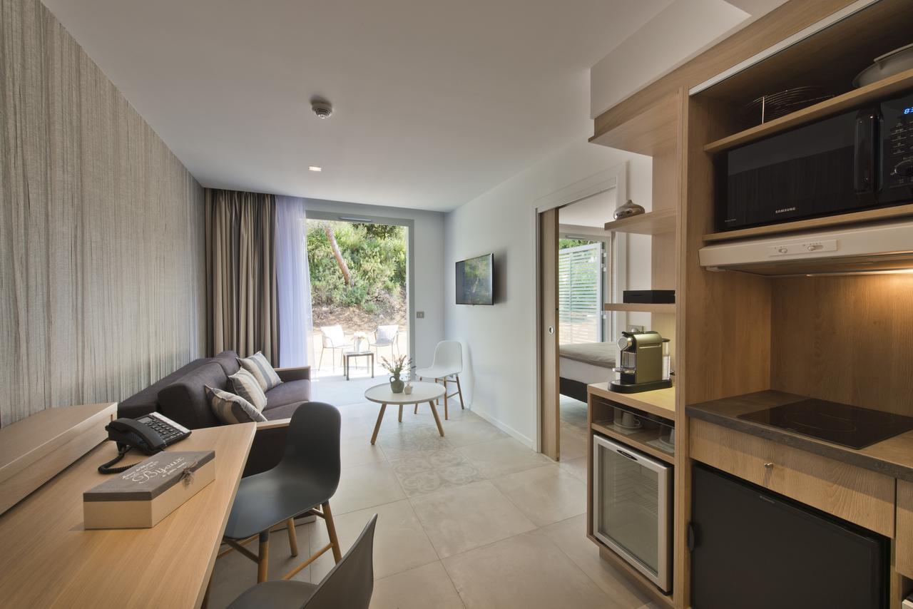 Golden Tulip Sophia Antipolis - Hotel & Spa Вальбонн Екстер'єр фото